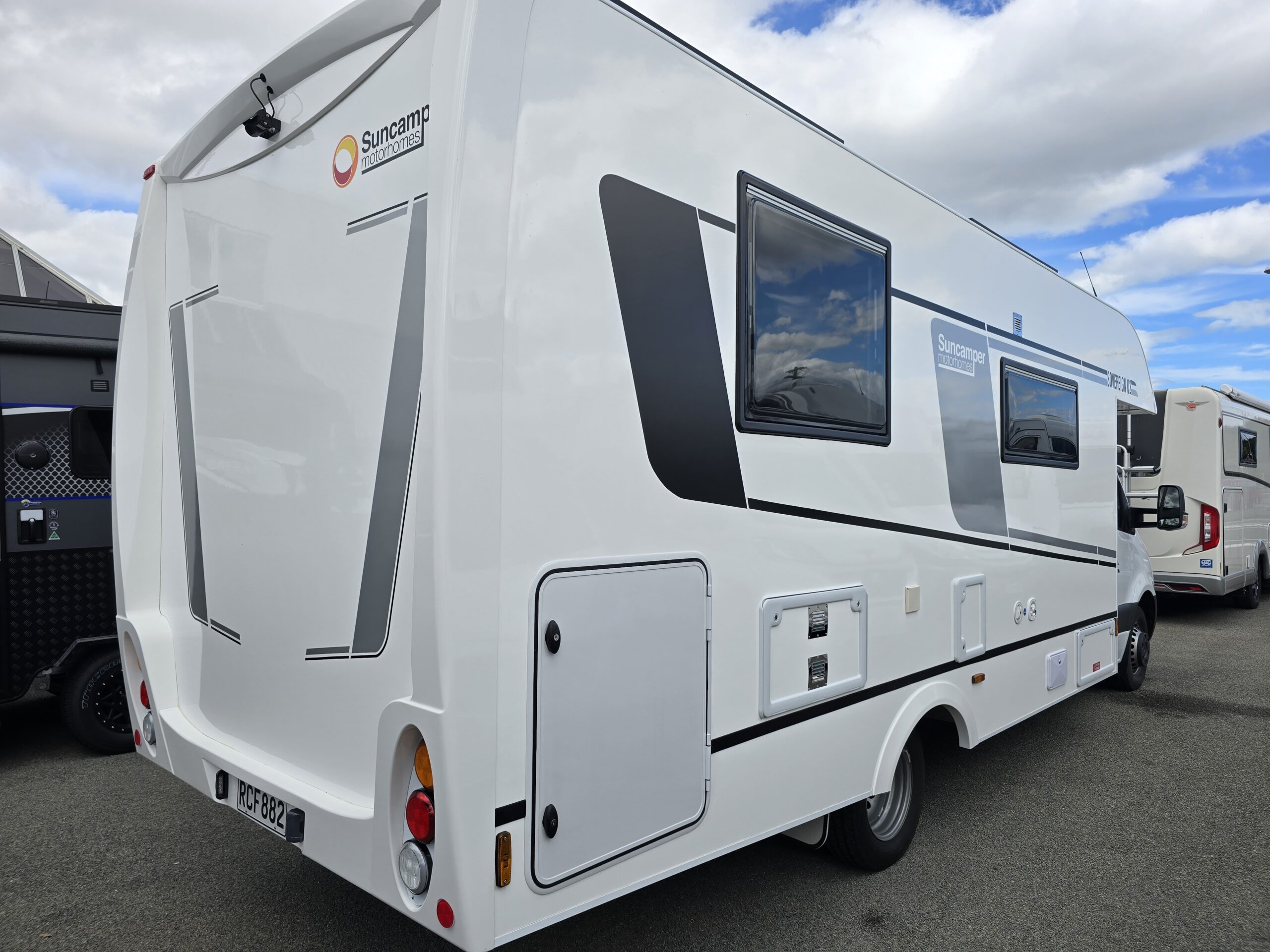 
										2025 Suncamper Sovereign Q-2 Mercedes-Benz full									